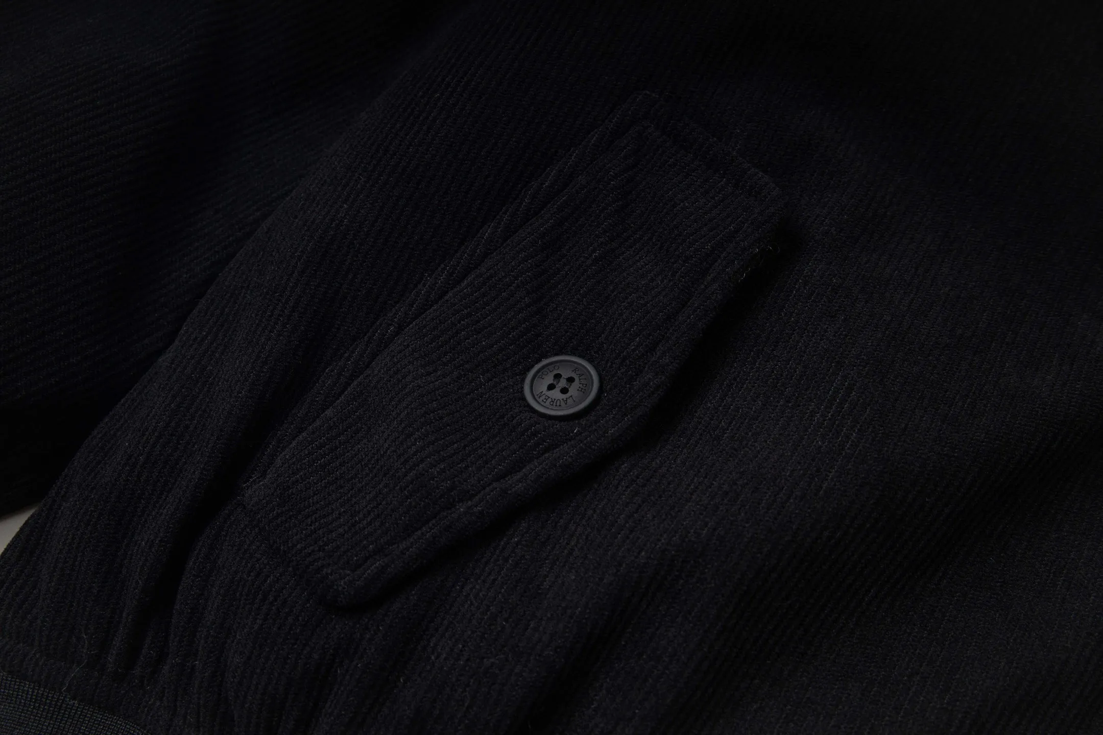 Actual shot of black details # P330